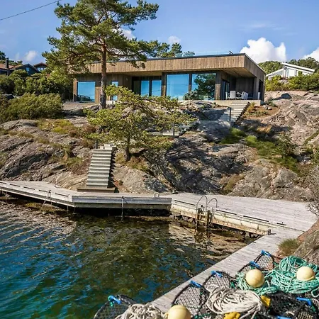 Hébergement de vacances Architect-designed With Dock In Dalskilen *